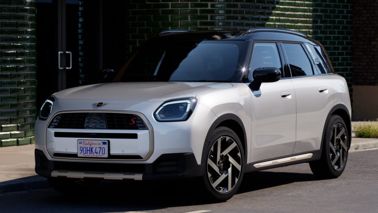 THE NEW MINI COUNTRYMAN