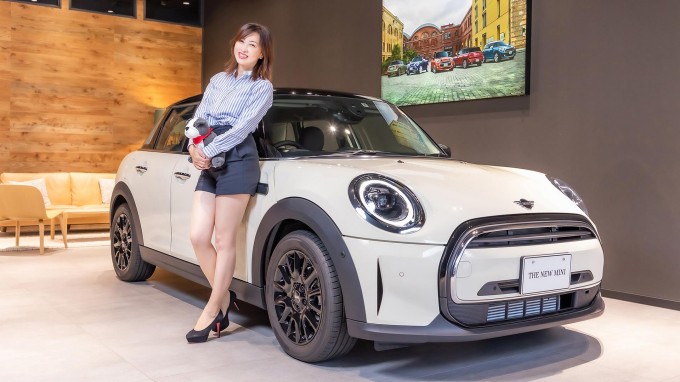 吉田由美が愛車で実感 MINI承認タイヤの重要性 “MINIらしさ”に欠かせない